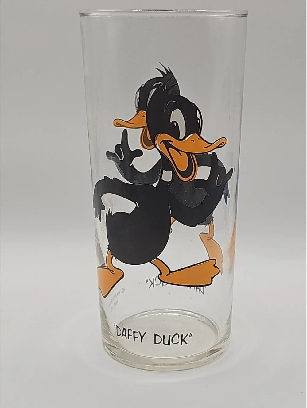 1973 LOONEY TUNES PEPSI GLASS - DAFFY DUCK White Logo